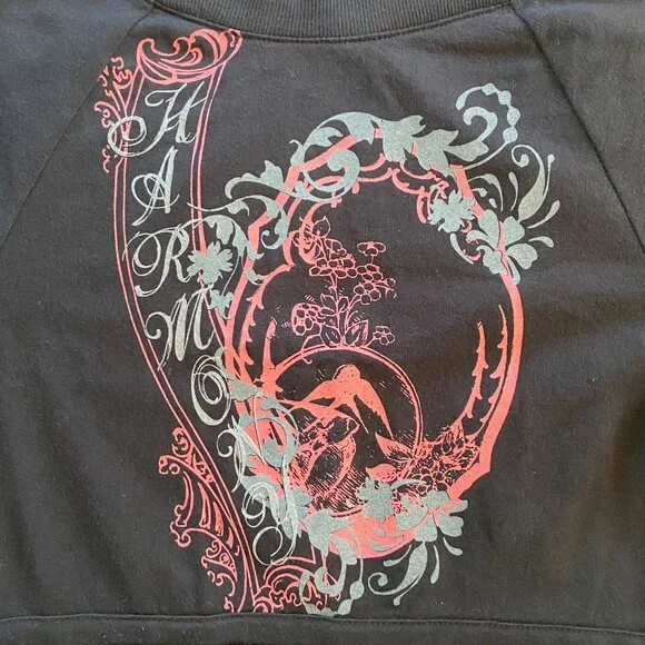 Women's Black Activewear Short-Sleeve Zip-Up Jacket, Bird Graphic Y2K style - Picture 5 of 10